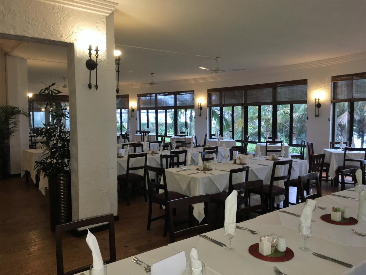 Salt Rock Hotel And Beach Resort Ballito Bagian luar foto