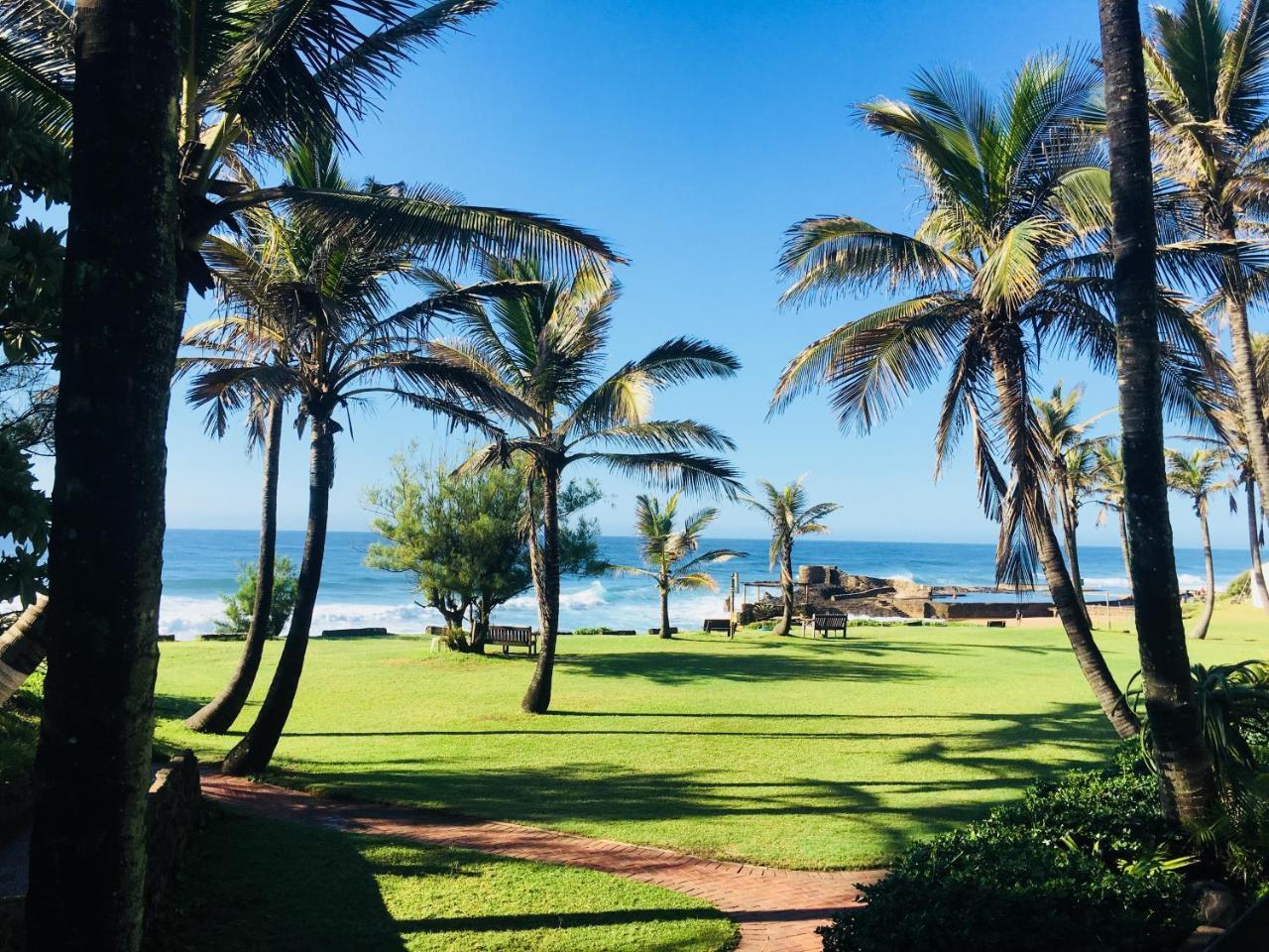 Salt Rock Hotel And Beach Resort Ballito Bagian luar foto